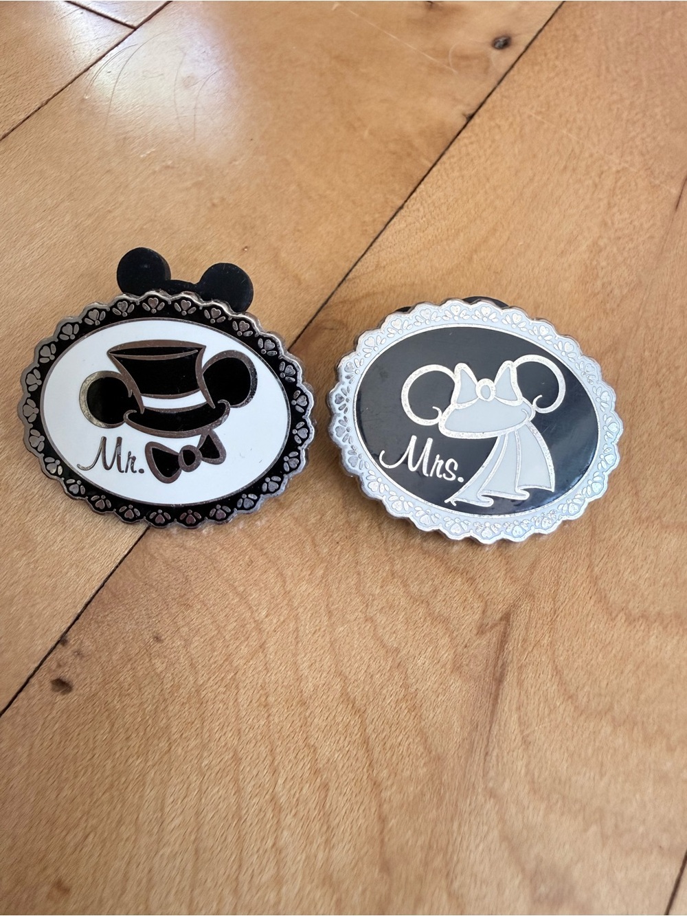 Disney pin trading Mr. & Mrs. Wedding Pins